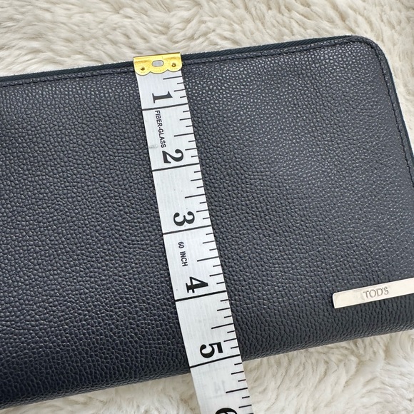 Tod’s men’s/ women’s wallet navy leather - Picture 14 of 17